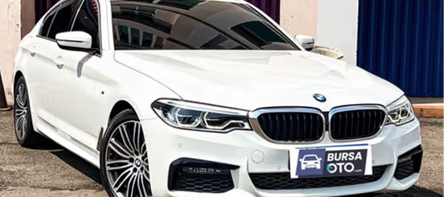 Desain Sporty dan Mesin Garang di BMW 530i M Touring!