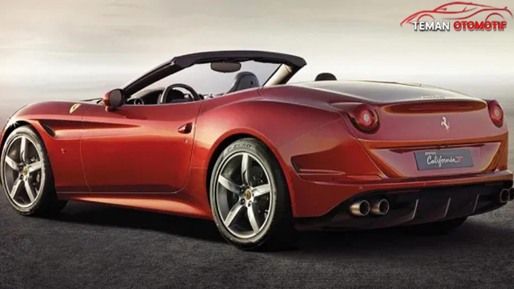 Sensasi Mewah Ferrari California T 2015 yang Bikin Melirik
