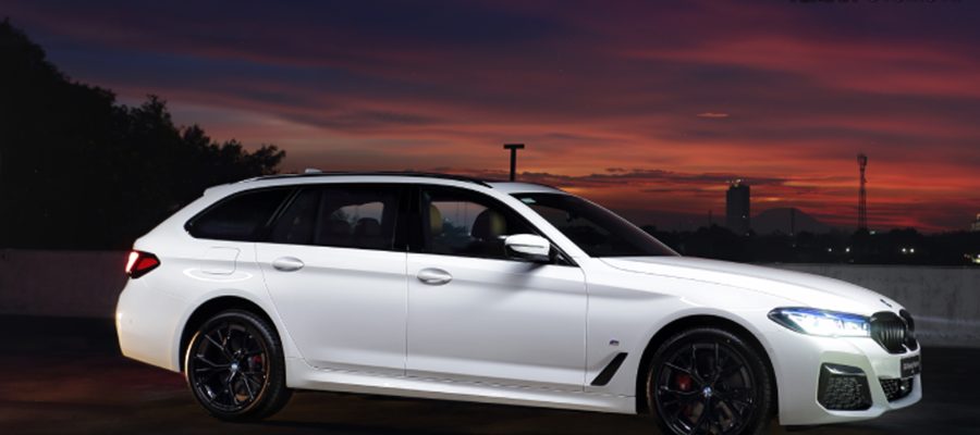 BMW 530i M Touring Mobil Cantik dengan Kekuatan Maksimal