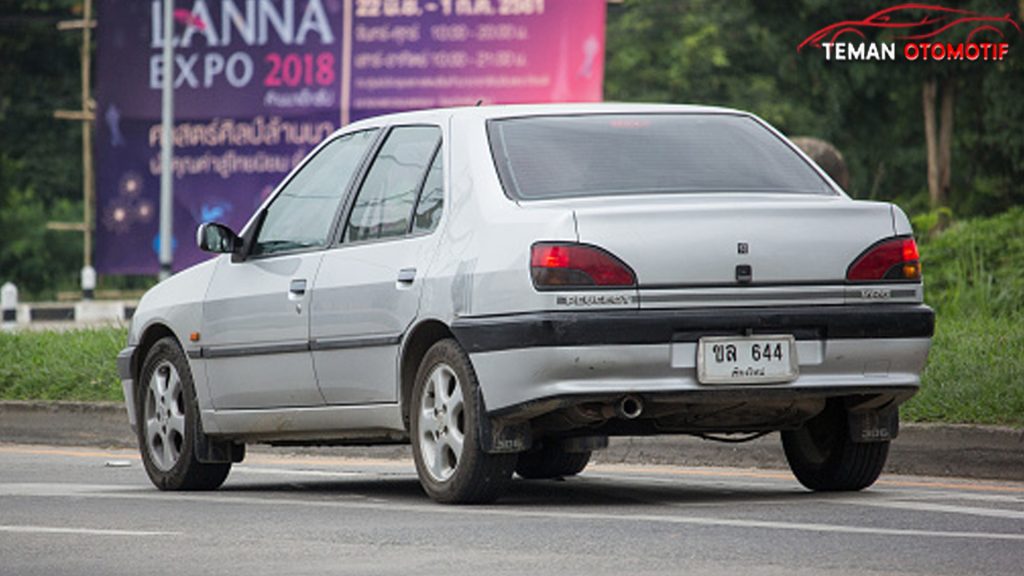 Nostalgia Bareng Peugeot 306 Si Tua yang Tetap Menawan