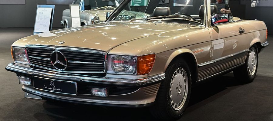 Mercedes Benz 450 SLC Klasik, Stylish, dan Tetap Memikat