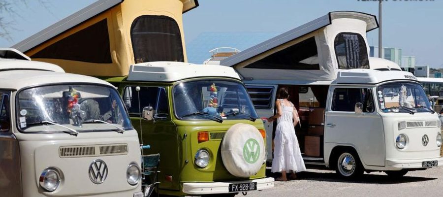 Volkswagen Kombi 25 Ikon Otomotif dengan Desain Abadi