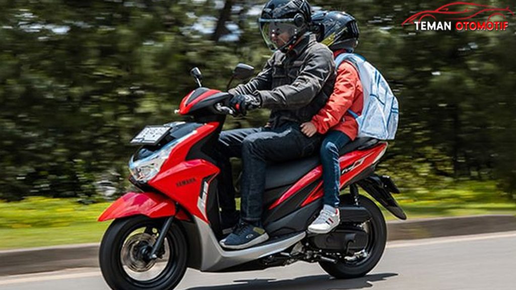 Yamaha FreeGo 125 Skutik Dek Rata Paling Praktis
