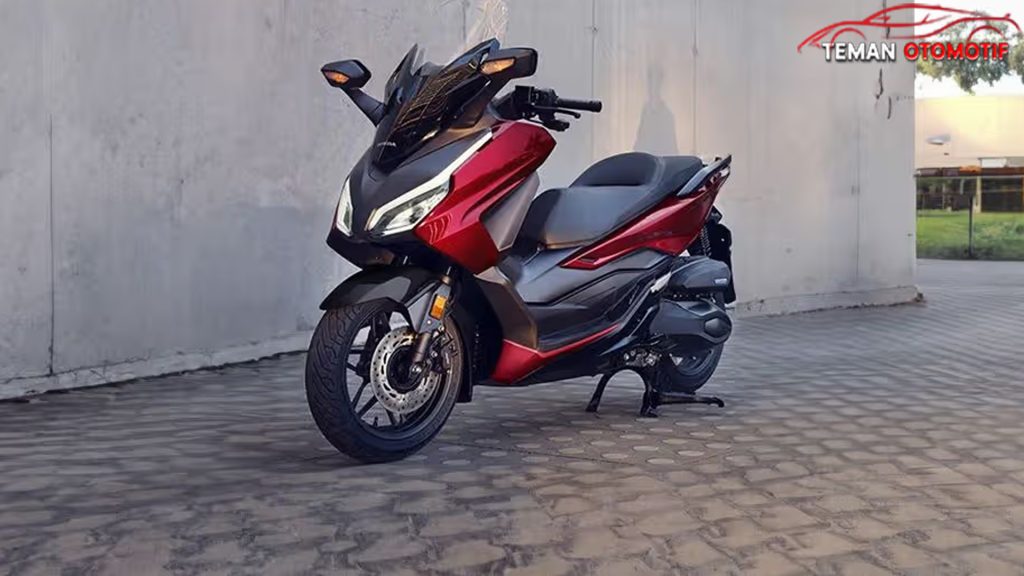 Honda Forza 250 Gaya Mewah di Atas Dua Roda