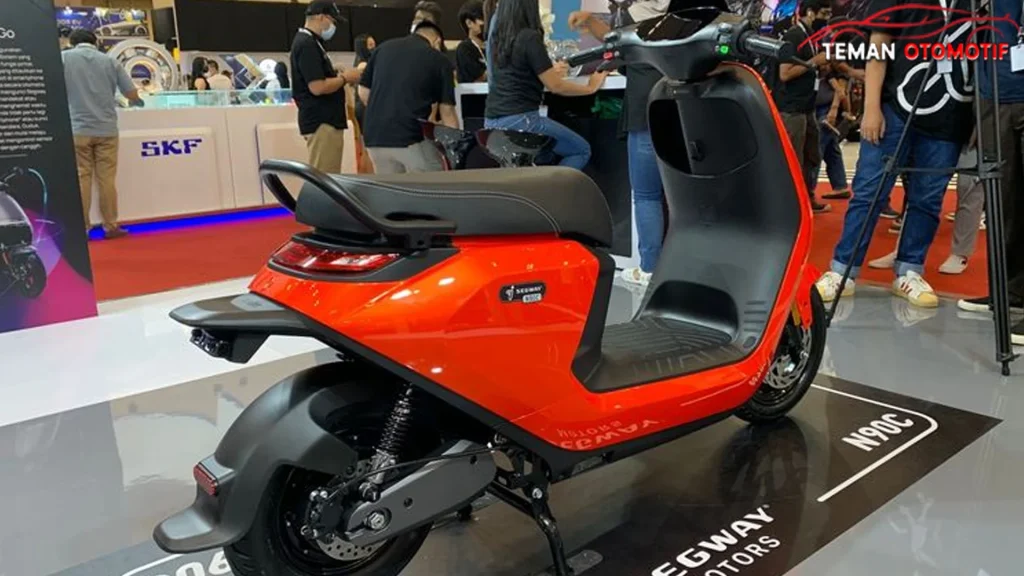 Segway N90C Motor Listrik Tepat untuk Kamu?