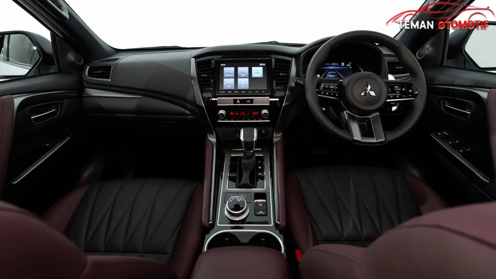 Pajero Sport: 16 Unggulan Baru Liburan Makin Seru!